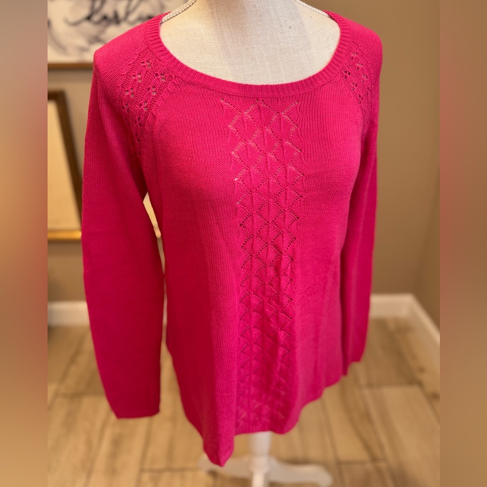 5 for $30 Like New! CANDIES Vibrant Pink Knit Top